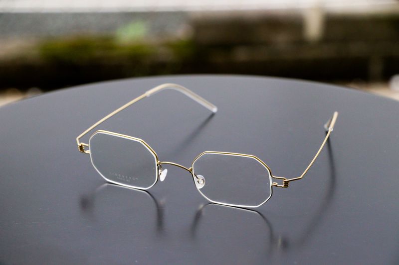 リンドバーグリム度付きレンズ付smilla43サイズ75番カラー新品未使用 LINDBERG（リンドバーグ）RIM THEIS D-Eye nakahara megane 熊本 光の